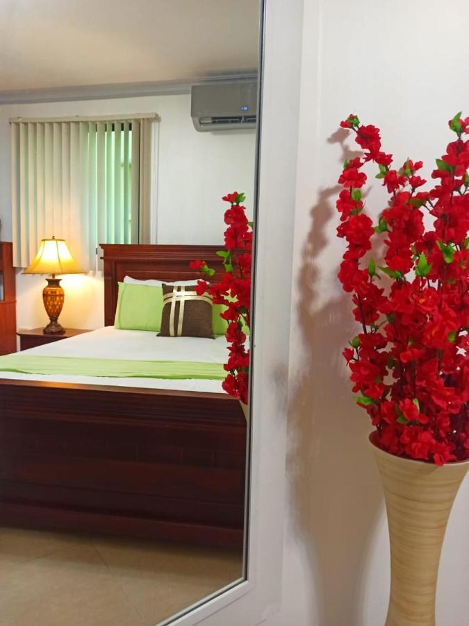 Home Suite Garden Guayaquil Eksteriør billede